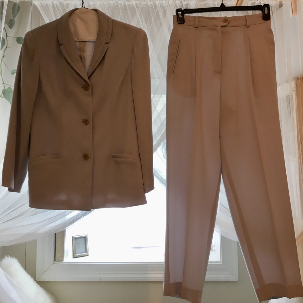 Renfrew Suit size 8